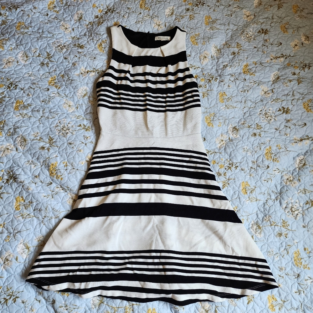 Black and white striped dress flattering fit and flare Medium Stretchy Zip Back